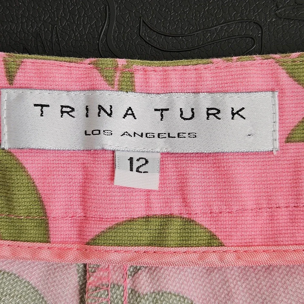 Trina Turk Bermuda Shorts Womens 12 Pink Green Floral Hibiscus Tropical FLAWS